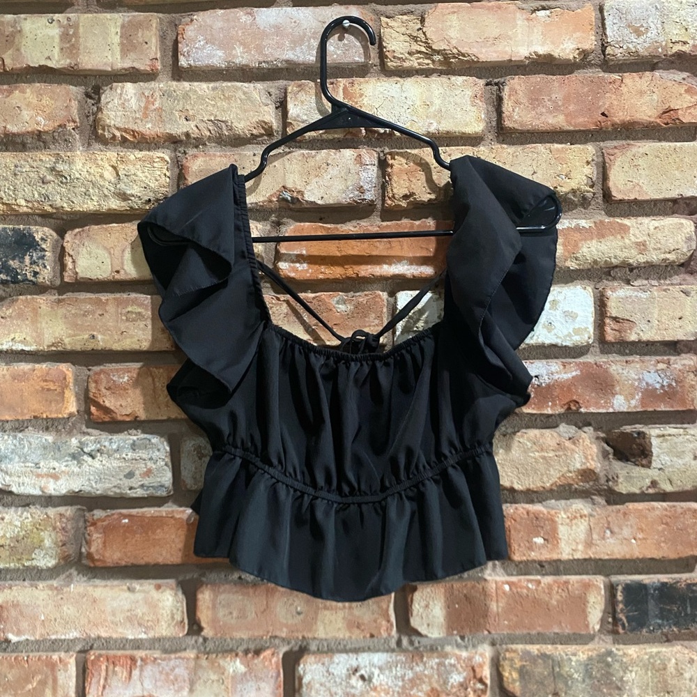 SHEIN Black Ruffle Crop Top